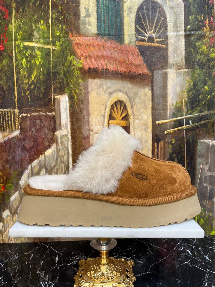 Bej Tüylü Kadın Dolgu Topuk Ev Terliği - Görsel 2