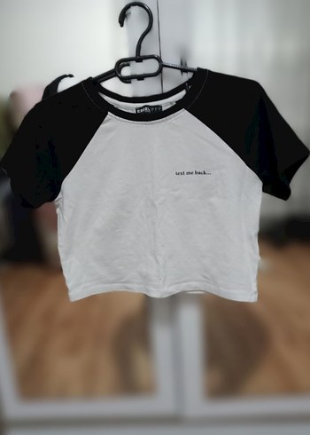 Siyah Beyaz Rahat Kesim Kadın Tişört Crop - Görsel 2