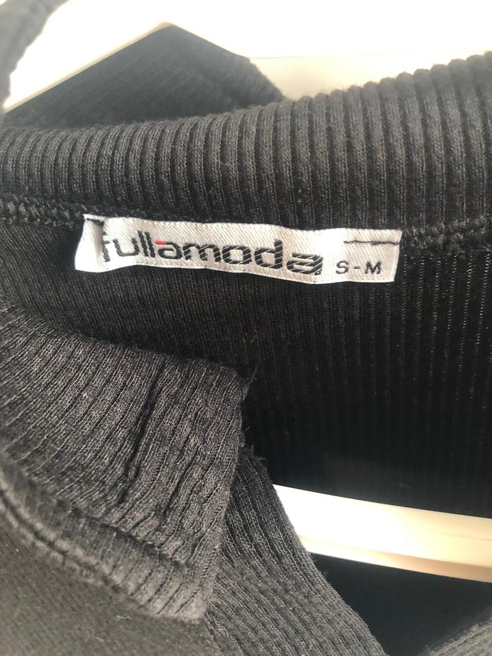 Siyah V Yakalı Uzun Kollu Triko Elbise - Görsel 4