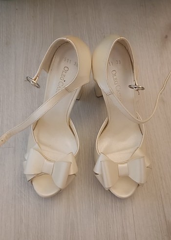 Oleg Cassini beyaz gelin ayakkabısı - Görsel 3