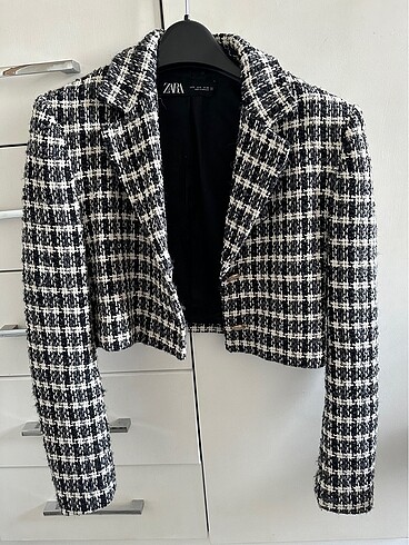 ZARA Crop Blazer Ceket