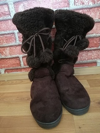 Kahve Ugg bot