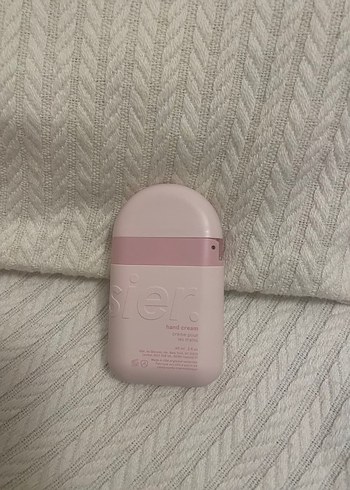 Glossier el kremi - Görsel 2