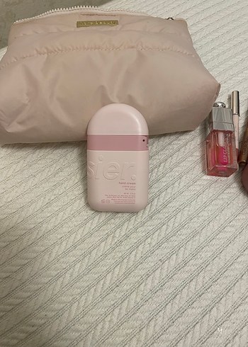 Glossier El Kremi - Görsel 2