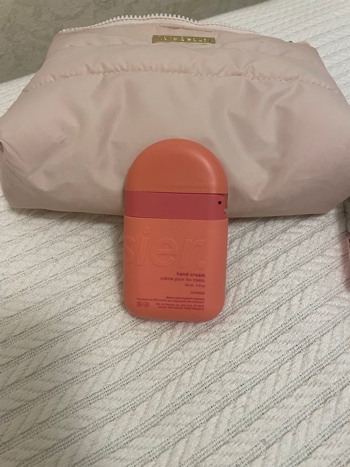 Glossier El Kremi - Görsel 2