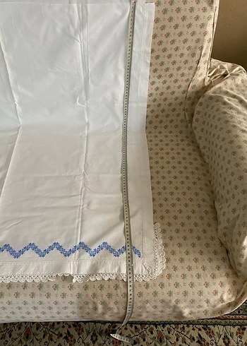 Eski model nakışlı örtü - Görsel 3