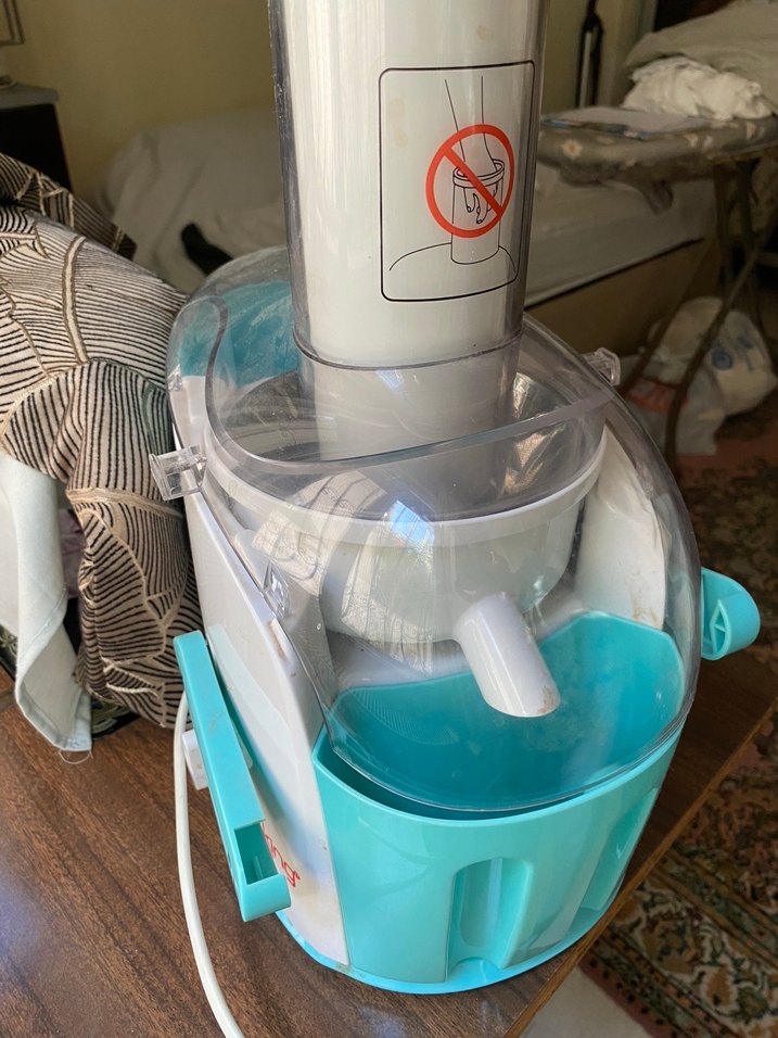 Meyve suyu sıkma makinası. - Görsel 2