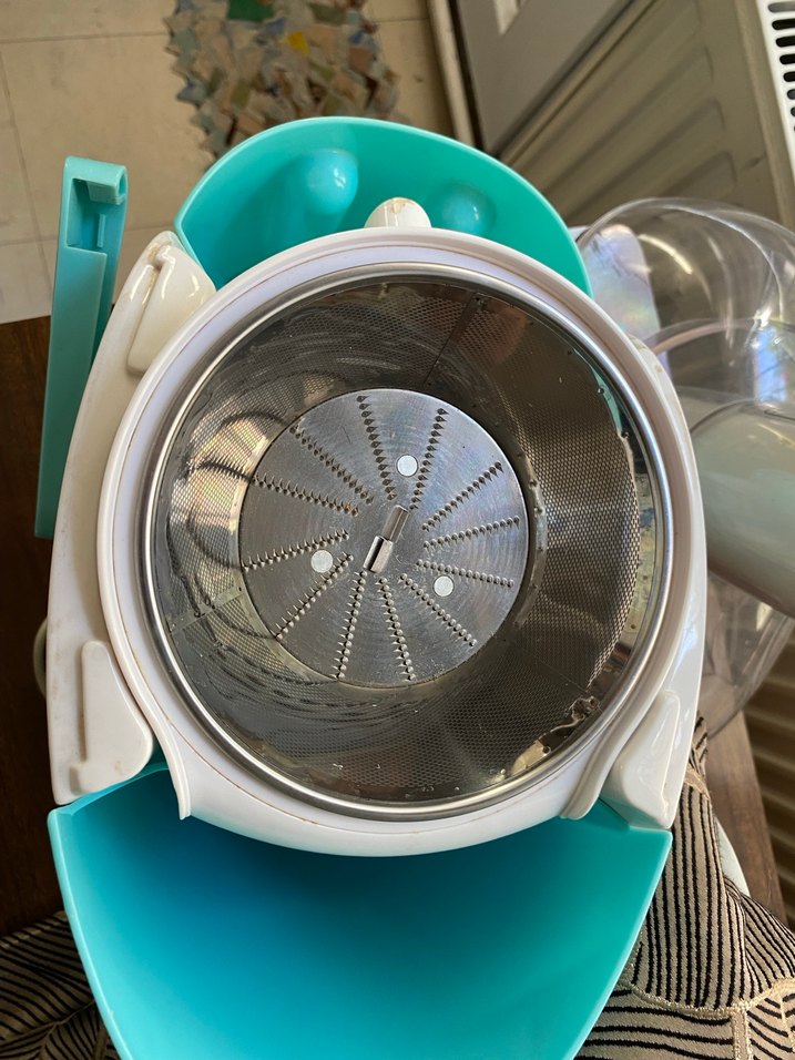 Meyve suyu sıkma makinası. - Görsel 4