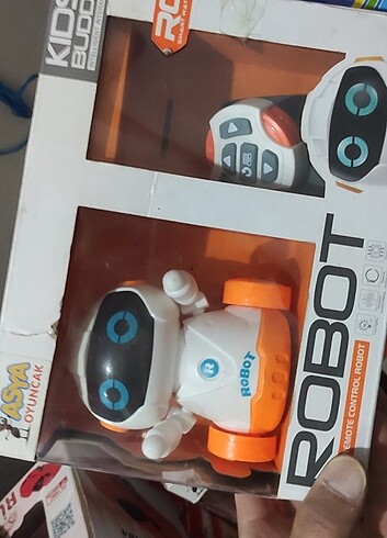 Uzaktan kumandalı mini robot 