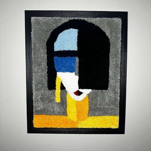 Woman Tablo