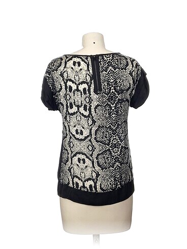 38 Beden Marks & Spencer Bluz %70 İndirimli.