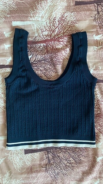 Bershka crop top