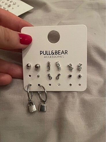 pull and bear küpe seti