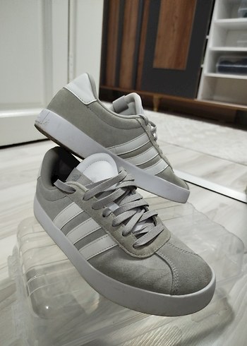 Adidas 40