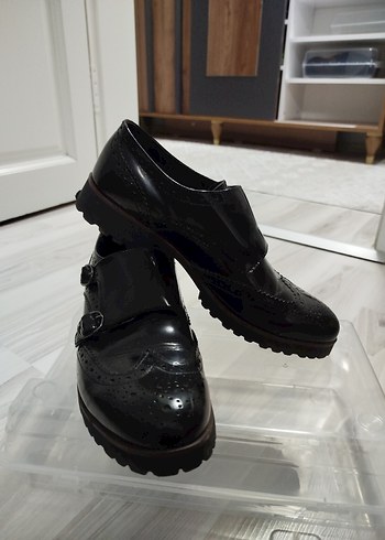 40 Numara Klasik Siyah Deri Tokalı İNCİ Marka Bayan Ayakkabı - Görsel 2