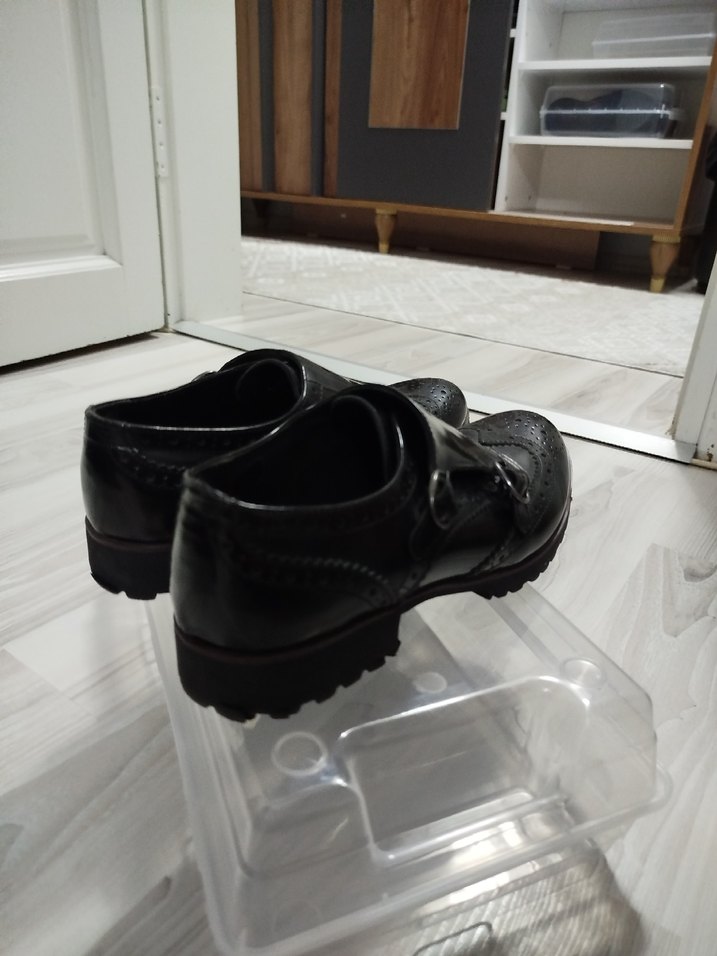 40 Numara Klasik Siyah Deri Tokalı İNCİ Marka Bayan Ayakkabı - Görsel 4