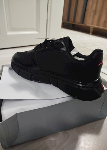 İTHAL PRADA MİLANO 43 NUMARA - Görsel 2