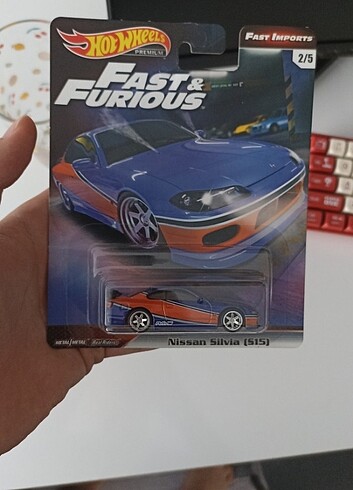 HOT WHEELS PREMİUM MONA LİSA S15