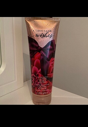 Bath & Body Works vücut kremi