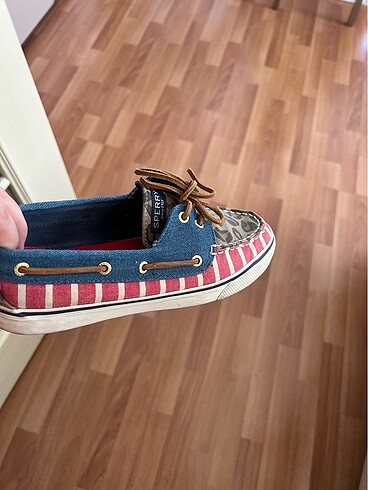 37 Beden çeşitli Renk Sperry Loafor
