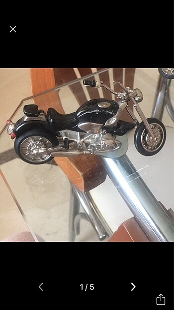 Metal motorsiklet