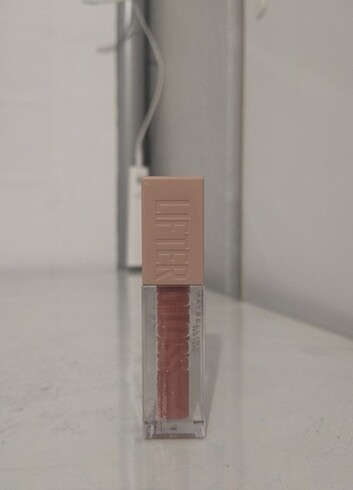 Maybelline lifter gloss 03