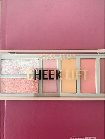 revolution cheek lift allık paleti