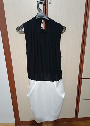 Kemerli Siyah Beyaz Mini Elbise - Görsel 4