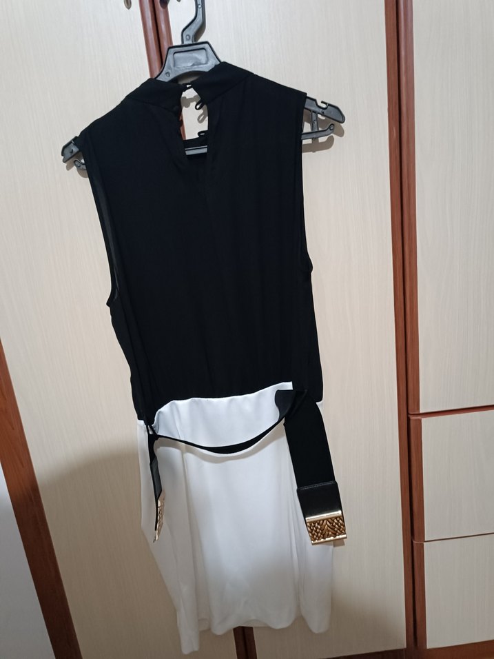 Kemerli Siyah Beyaz Mini Elbise - Görsel 3