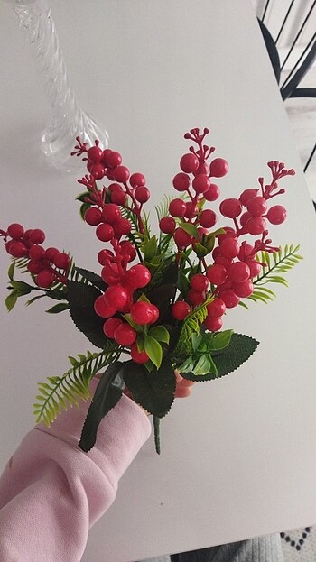  Beden kırmızı Renk Çiçekli vazo