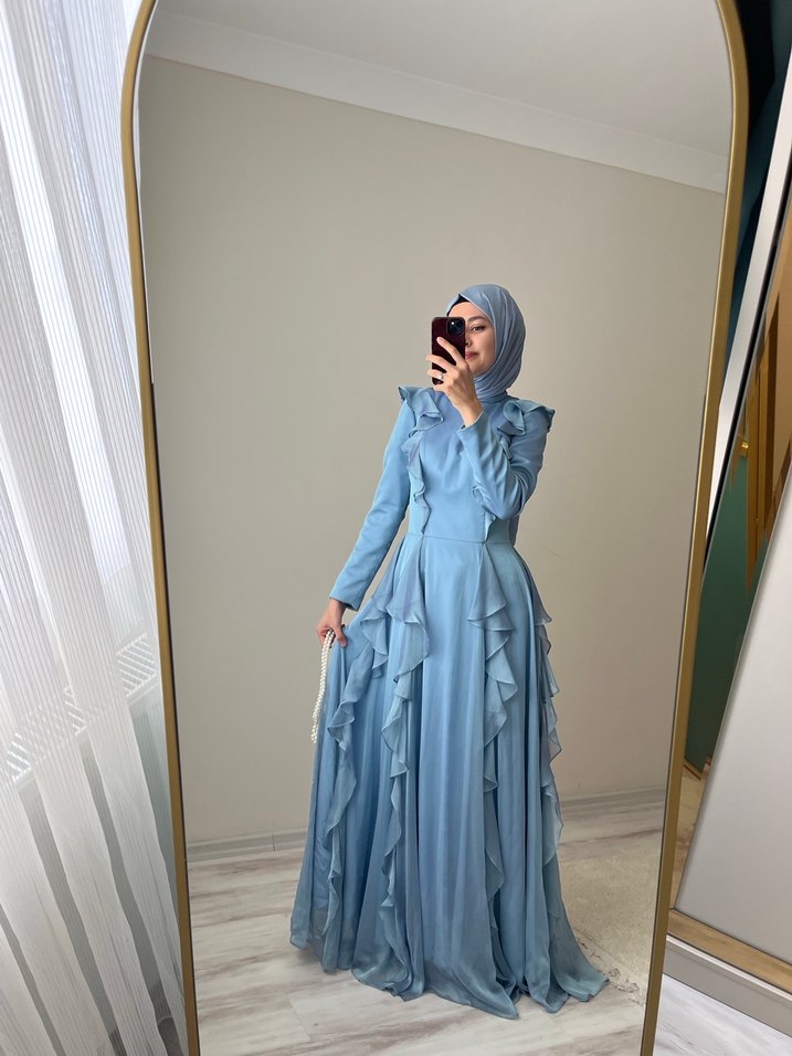 Mavi Fırfırlı Tesettür Abiye - Görsel 3