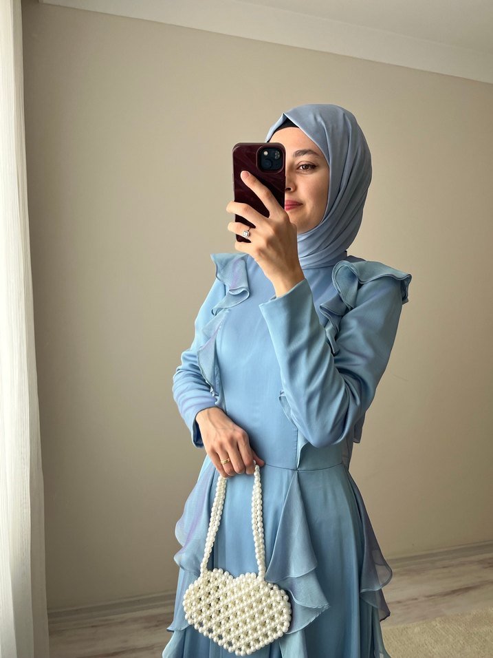 Mavi Fırfırlı Tesettür Abiye - Görsel 4
