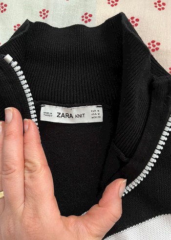 Kızlar İçin Siyah Fermuarlı Yüksek Yakalı Sweatshirt - Görsel 3