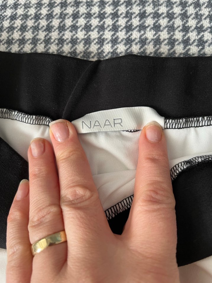 Kadın Beyaz Midi Etek, Fermuarlı, Spor Tarz - Görsel 3