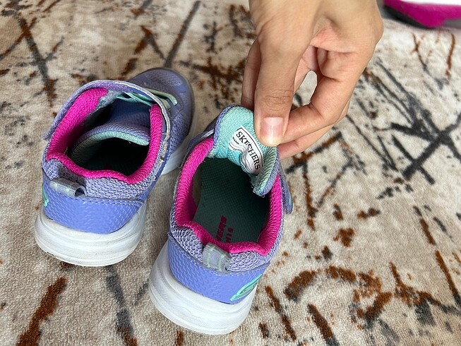 23 Beden Işıklı orijinal Skechers