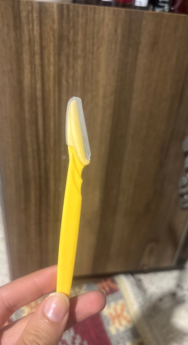 Sarı Pastel Makyaj Fırçası - Görsel 2