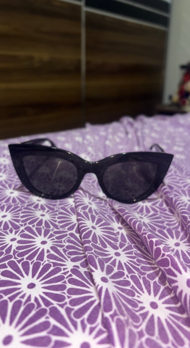 Şeffaf Koyu Mor Kadın Gözlüğü - Görsel 3