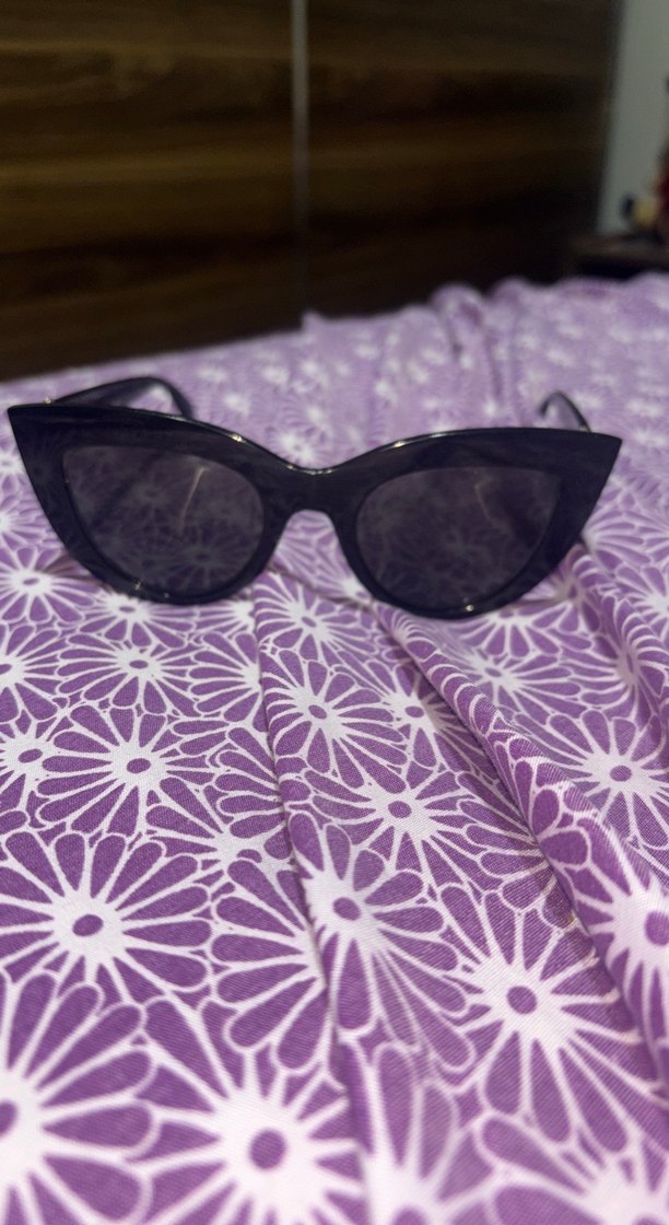 Şeffaf Koyu Mor Kadın Gözlüğü - Görsel 2