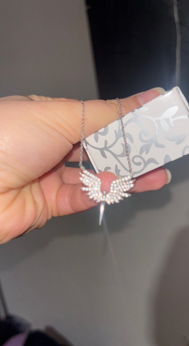 Beyaz Pul Detaylı Melek Kanadı Midi Kolye - Görsel 2