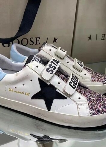 Golden Goose Deluxe Golden Goose ????