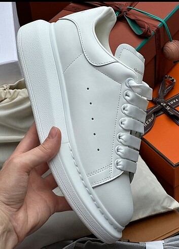 Alexander McQueen Alexander McQueen