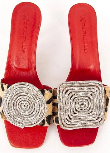 Zara Leopar terlik 