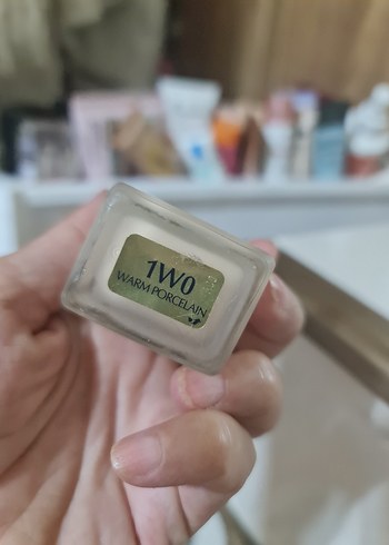 Beden Estee Lauder Double Wear Fondöten SPF10