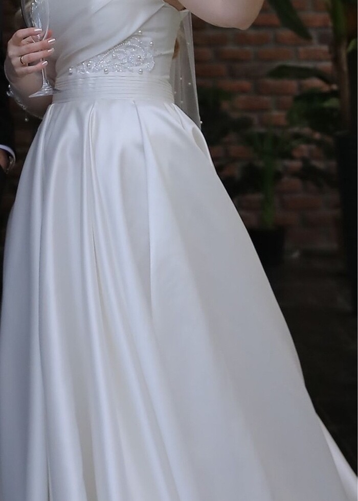 Saten gelinlik - Görsel 2