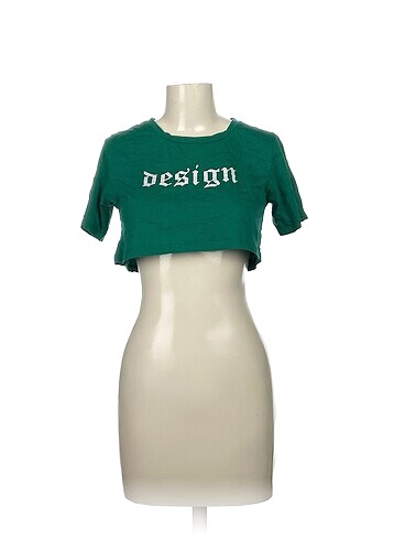 Diğer T-shirt %70 İndirimli.
