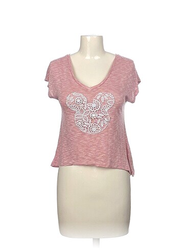Diğer T-shirt %70 İndirimli.