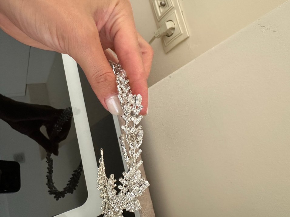 YAPRAK DESENLİ GELİN TACI 
Düğün Tacı - Görsel 3