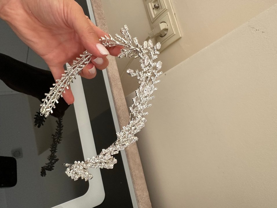 YAPRAK DESENLİ GELİN TACI 
Düğün Tacı - Görsel 4