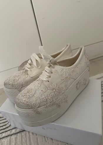 Dantel Detaylı Beyaz Platform Topuklu Kadın Spor Ayakkabı - Görsel 8