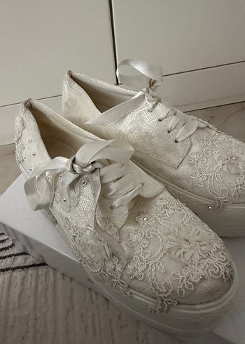 Dantel Detaylı Beyaz Platform Topuklu Kadın Spor Ayakkabı - Görsel 7